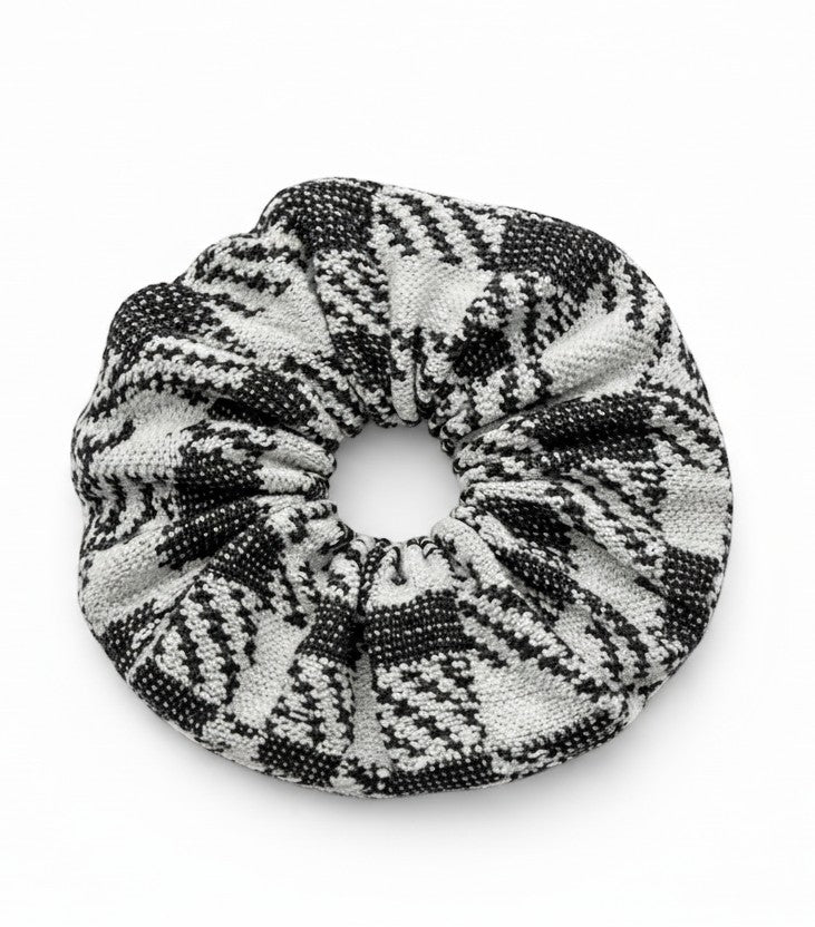 ALBANA New York oversized black and white houndstooth knit scrunchie for voluminous hairstyles.